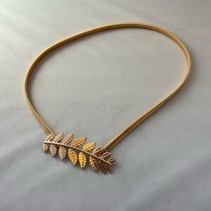 Elegant Gold Leaf Stretch Belt